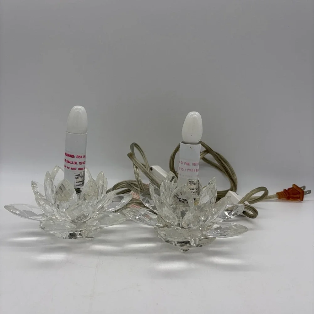 2 Vtg Fifth Avenue Crystal Lotus Flower Small Lamps Night Light 2 Settings Read!